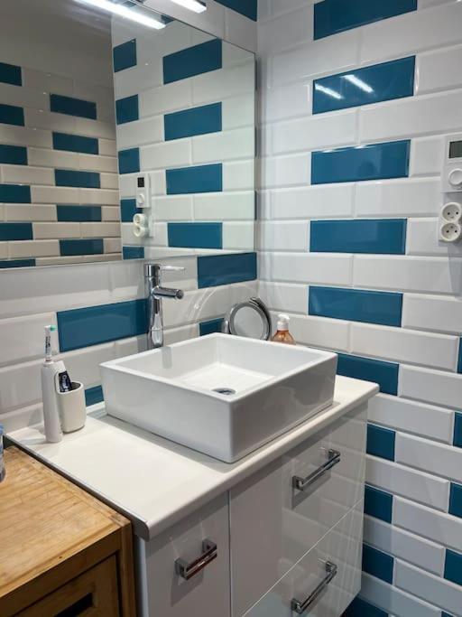 Apartamento Les Cigales Le Pradet Exterior foto